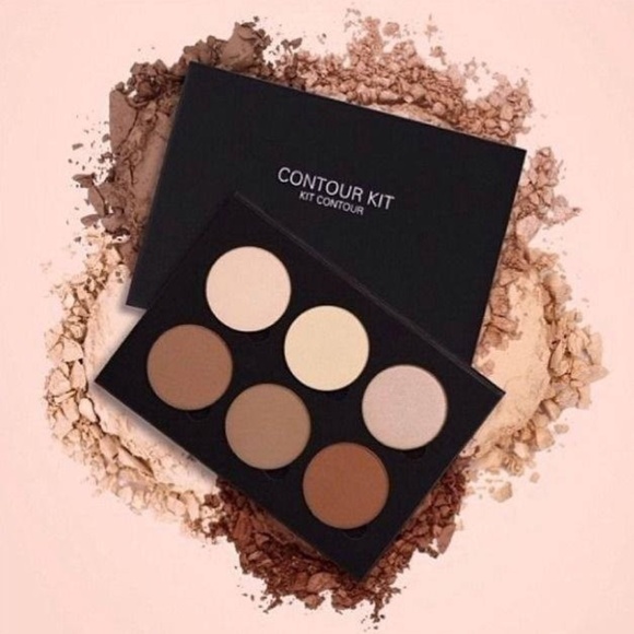 Anastasia Beverly Hills Other - Anastasia Beverly Hills contour cream kit ABH